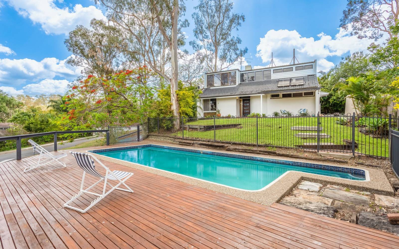 76 Twilight Street, KENMORE, QLD 4069 AUS