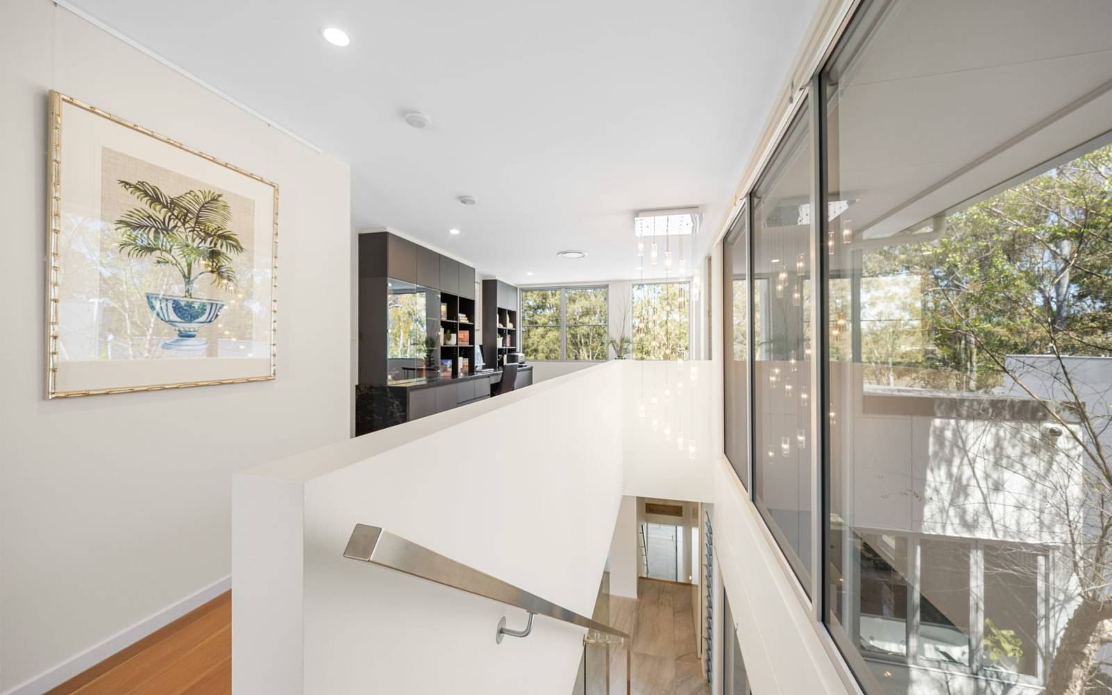 38 Riviere Place, KENMORE, QLD 4069 AUS