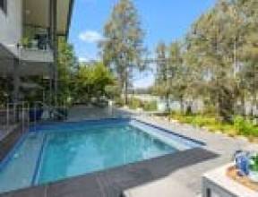 38 Riviere Place, KENMORE, QLD 4069 AUS