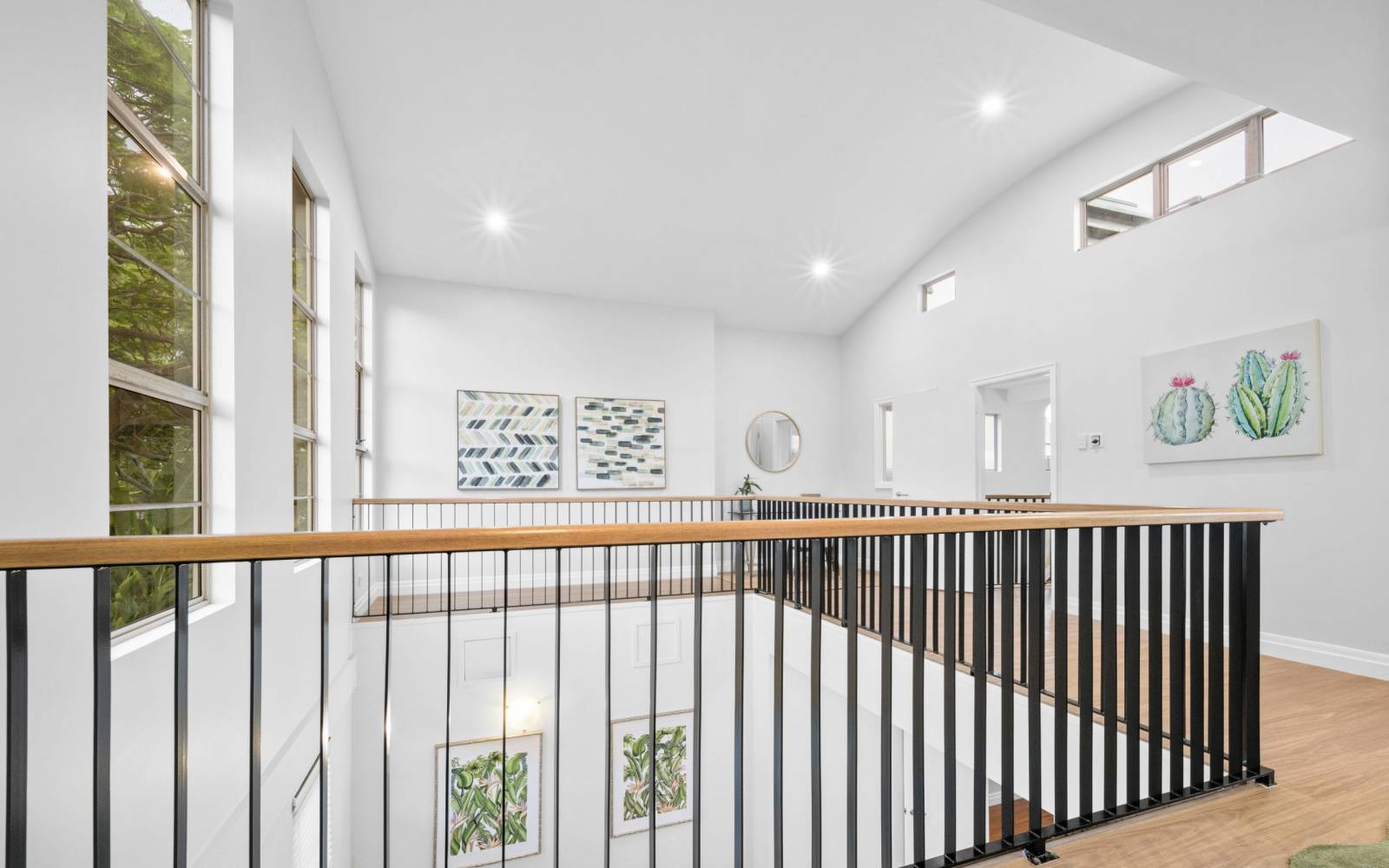 24 Bishop Street, ST LUCIA, QLD 4067 AUS