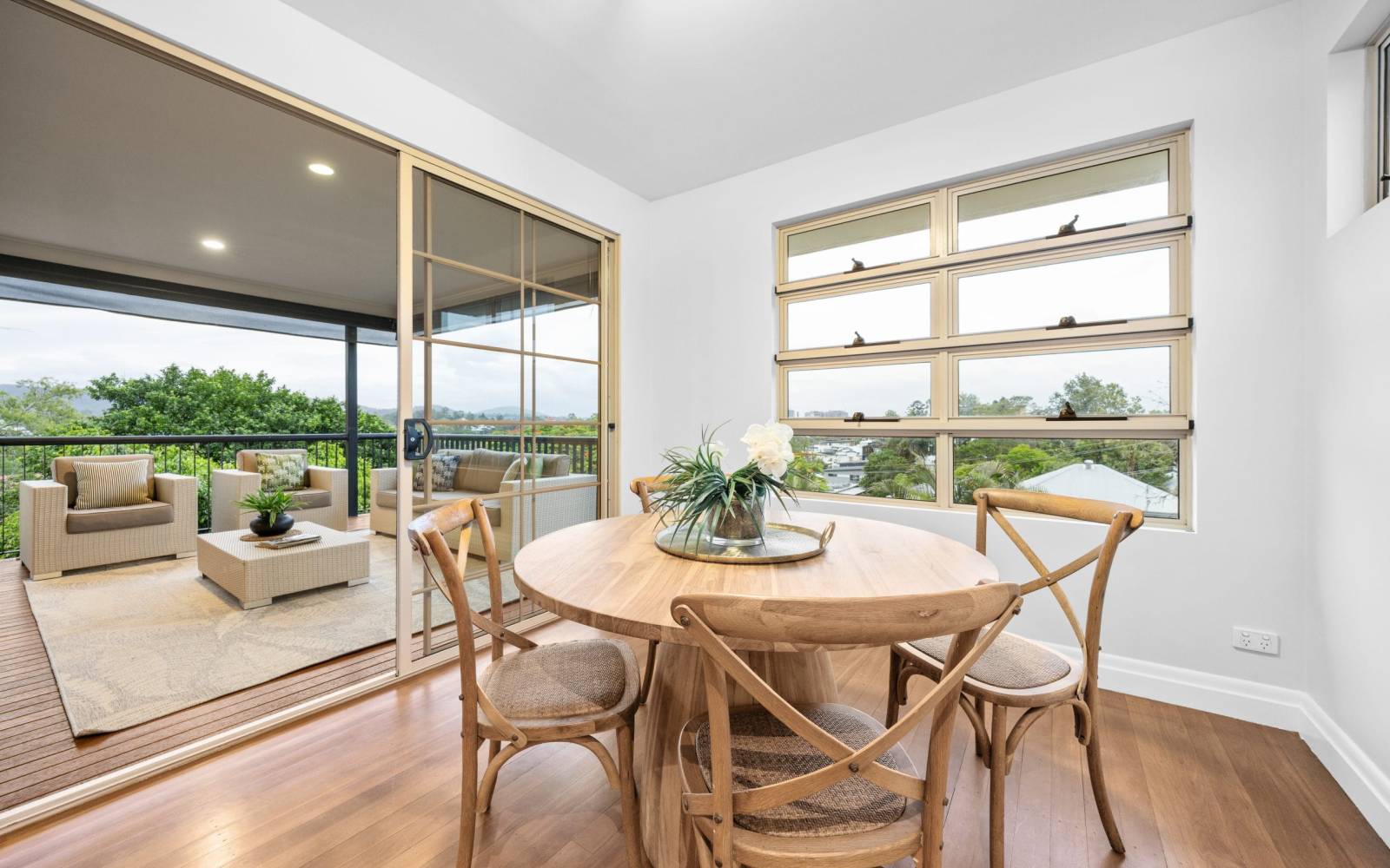 24 Bishop Street, ST LUCIA, QLD 4067 AUS