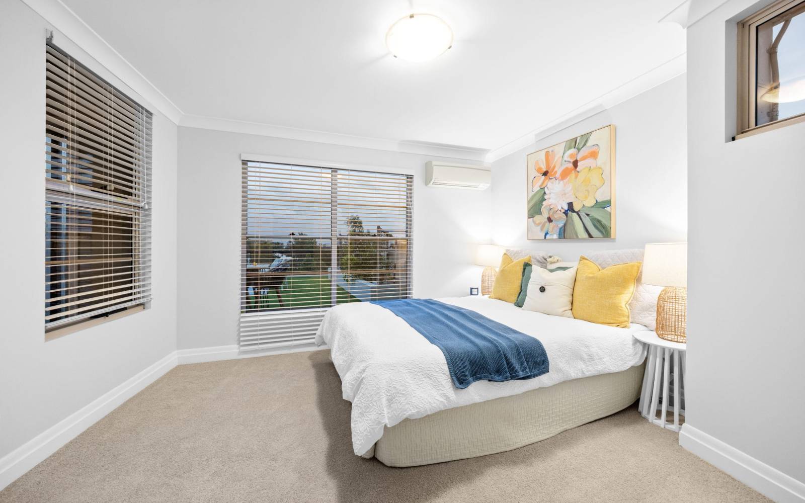 24 Bishop Street, ST LUCIA, QLD 4067 AUS