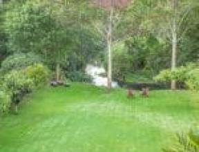 RED HILL, QLD 4059 AUS