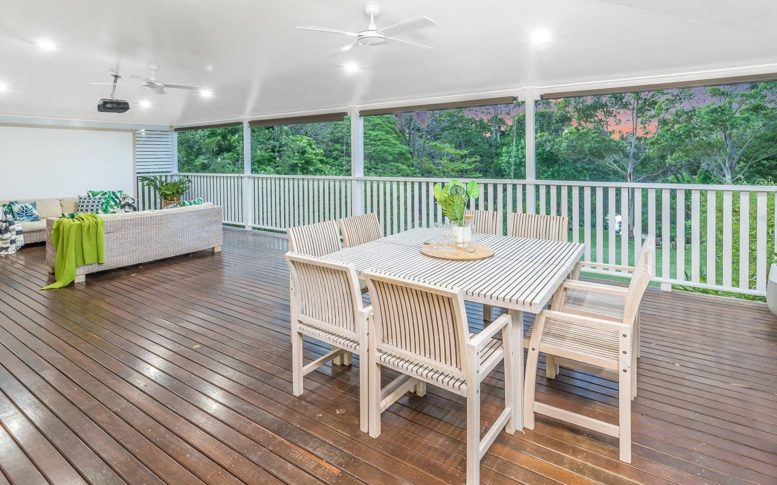 RED HILL, QLD 4059 AUS