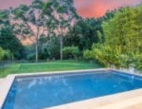 RED HILL, QLD 4059 AUS