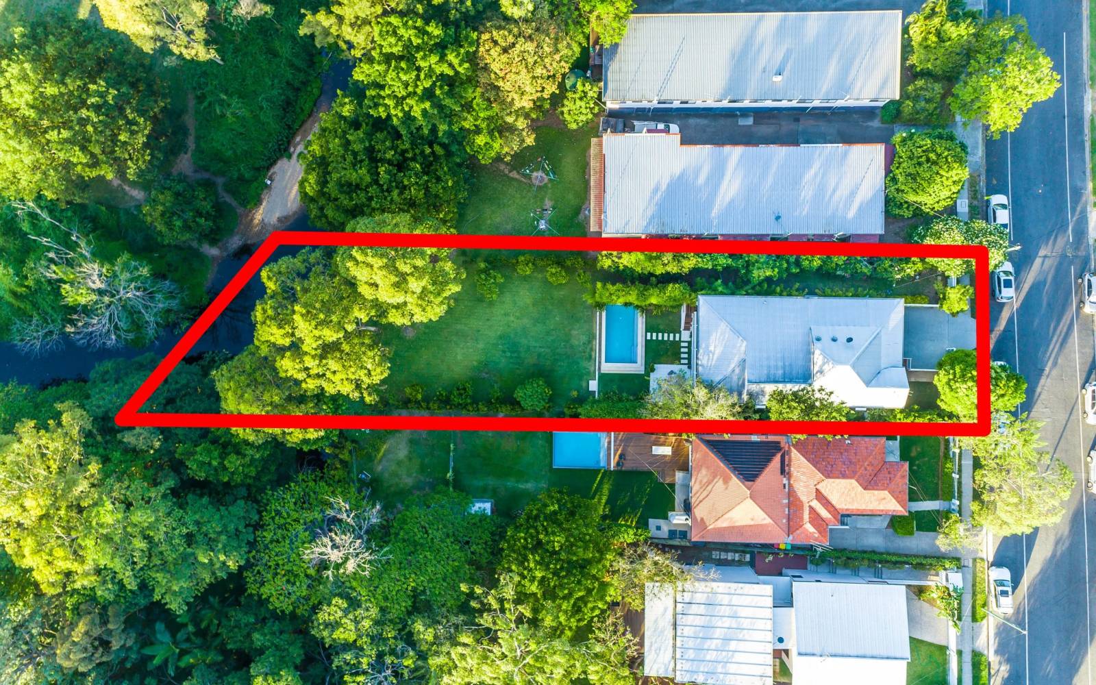 RED HILL, QLD 4059 AUS