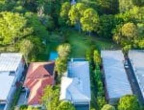 RED HILL, QLD 4059 AUS