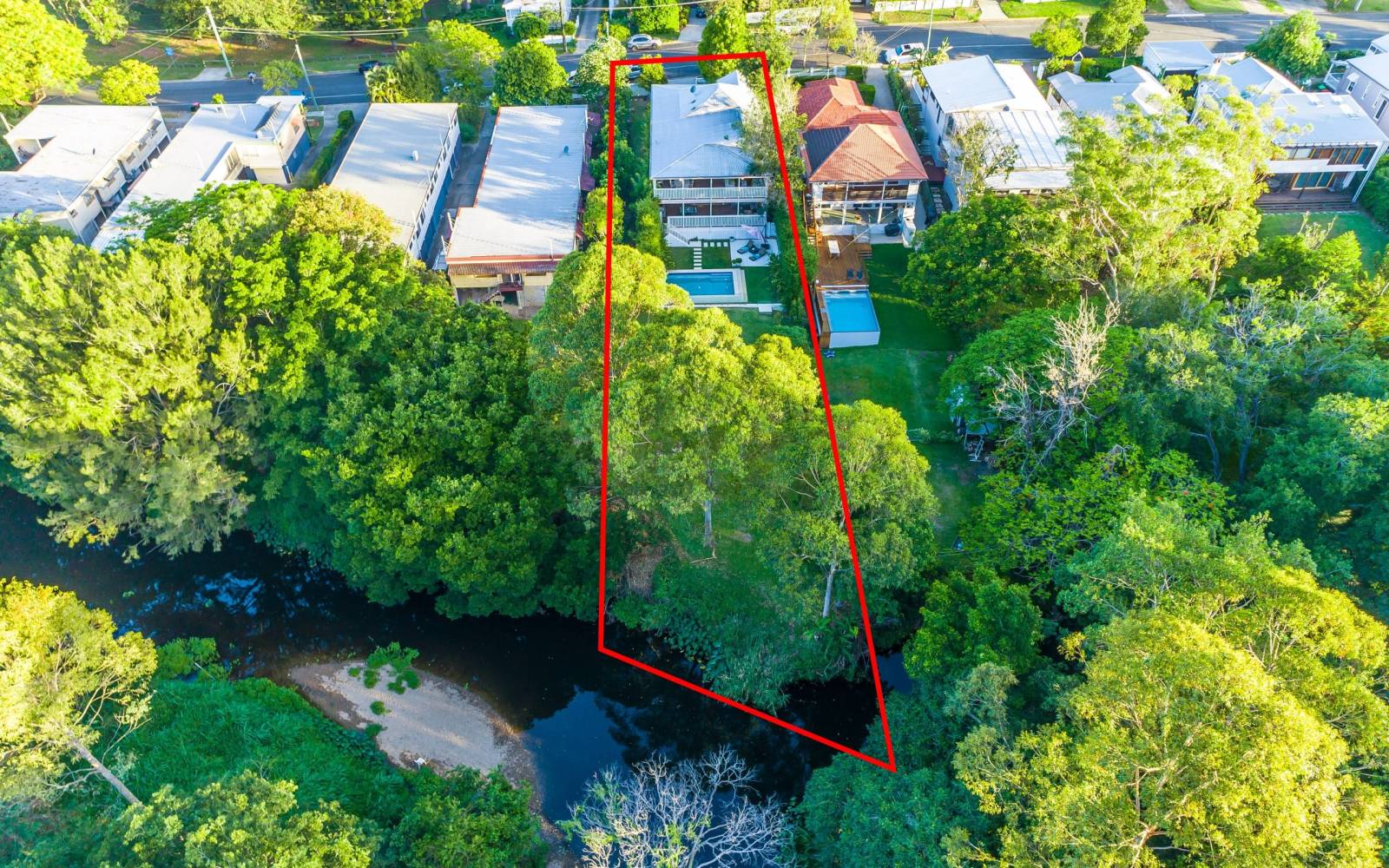 RED HILL, QLD 4059 AUS