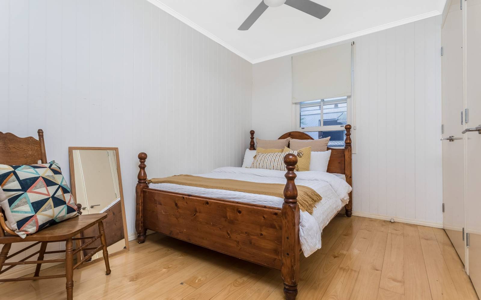 RED HILL, QLD 4059 AUS