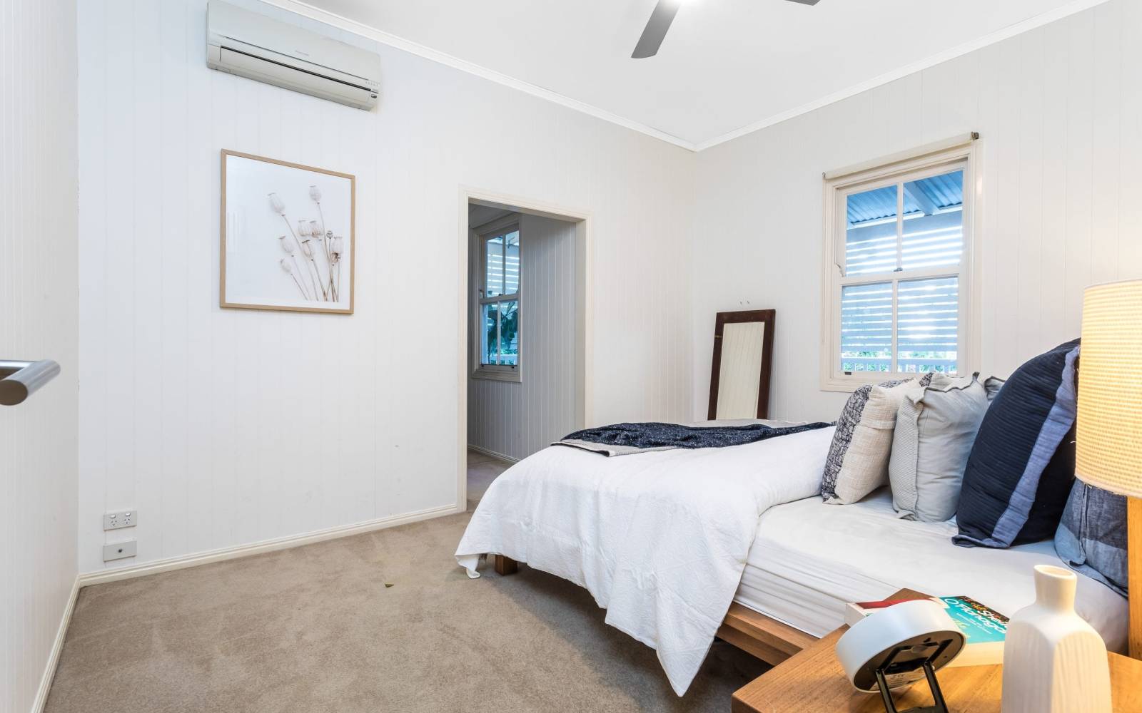 RED HILL, QLD 4059 AUS