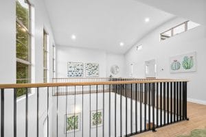 24 Bishop Street, ST LUCIA, QLD 4067 AUS