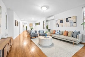 24 Bishop Street, ST LUCIA, QLD 4067 AUS