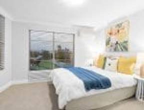 24 Bishop Street, ST LUCIA, QLD 4067 AUS