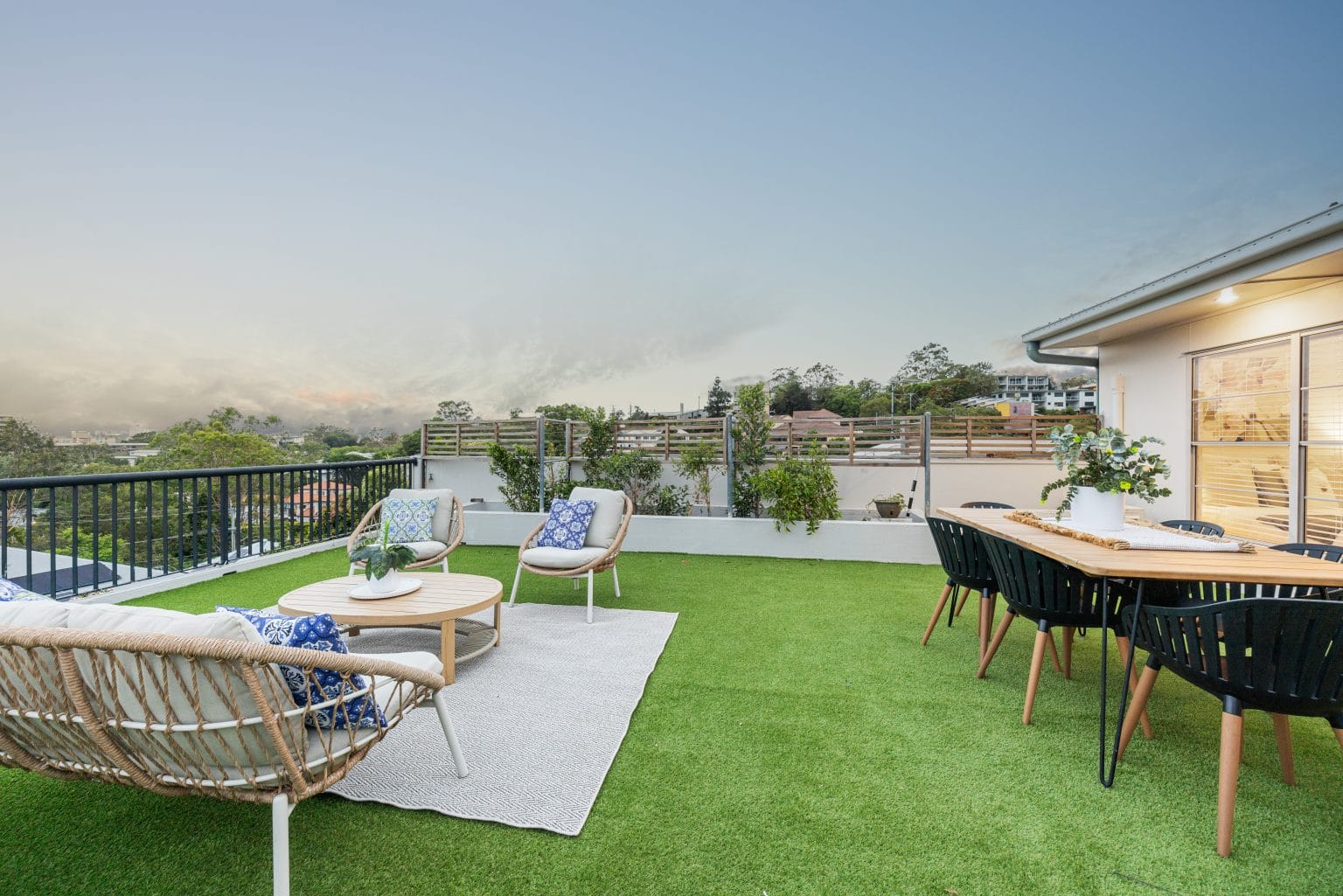 24 Bishop Street, ST LUCIA, QLD 4067 AUS