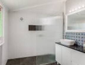 10 Chubb Street, ONE MILE, QLD 4305 AUS