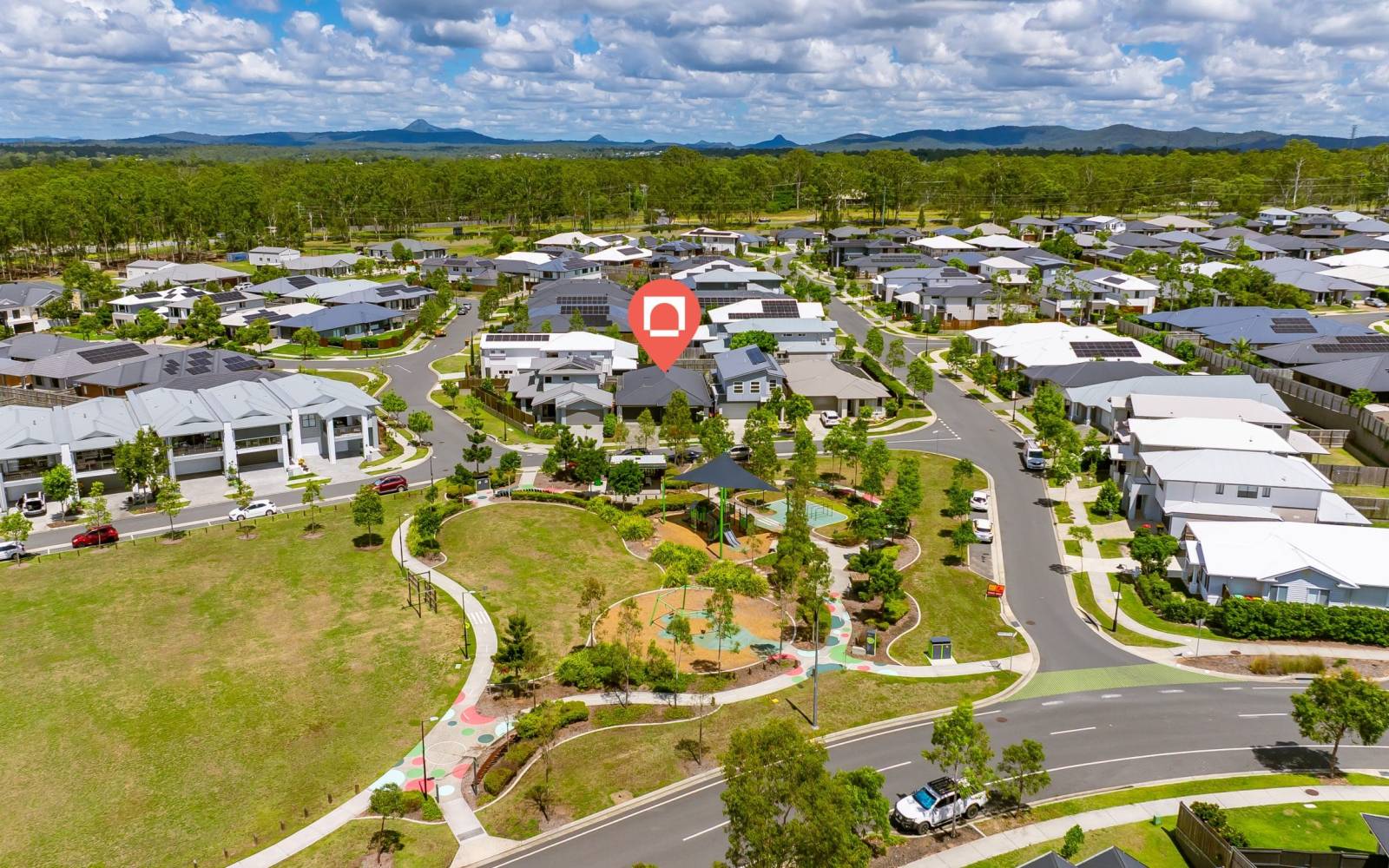 5 Leaf Street, GREENBANK, QLD 4124 AUS