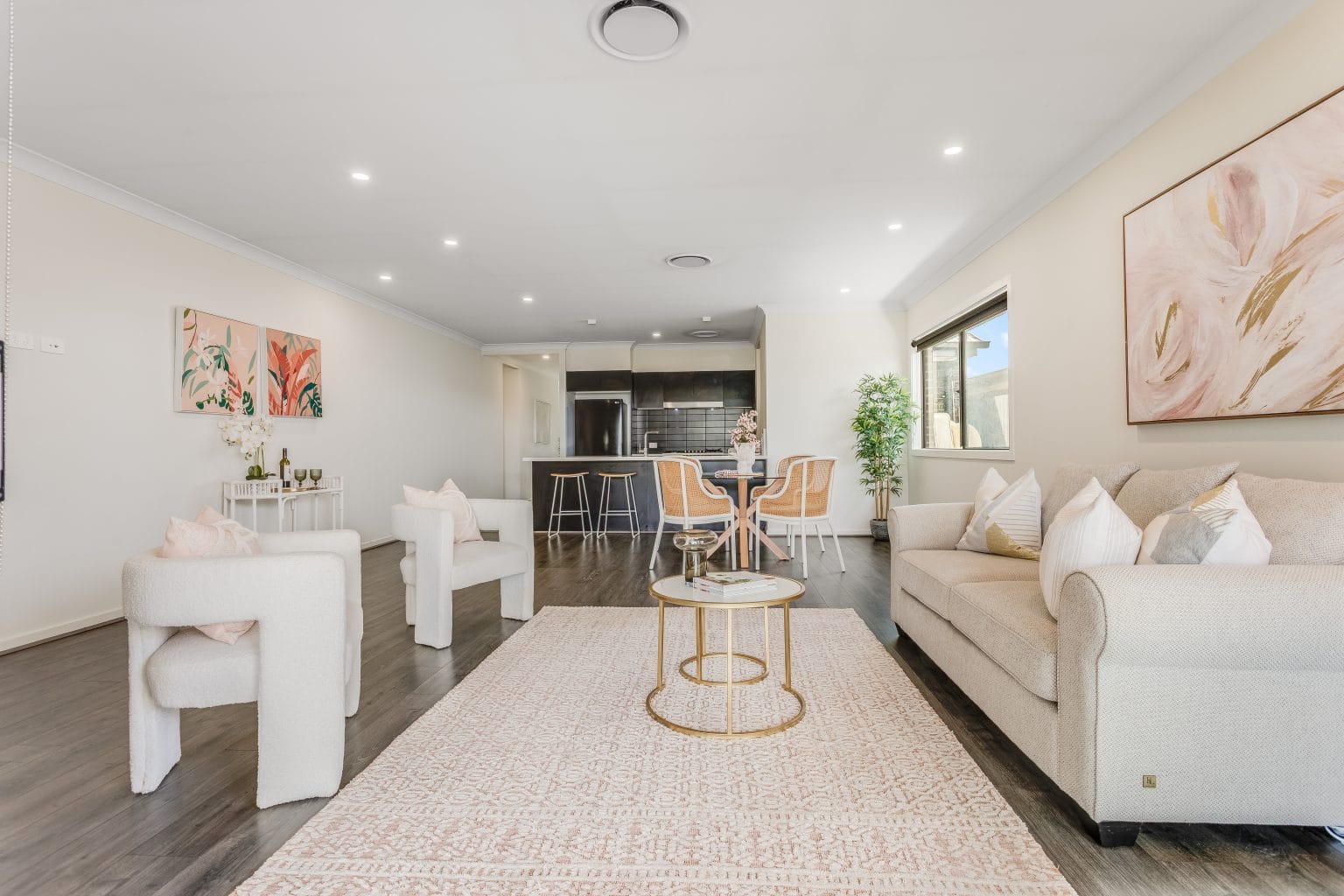 5 Leaf Street, GREENBANK, QLD 4124 AUS