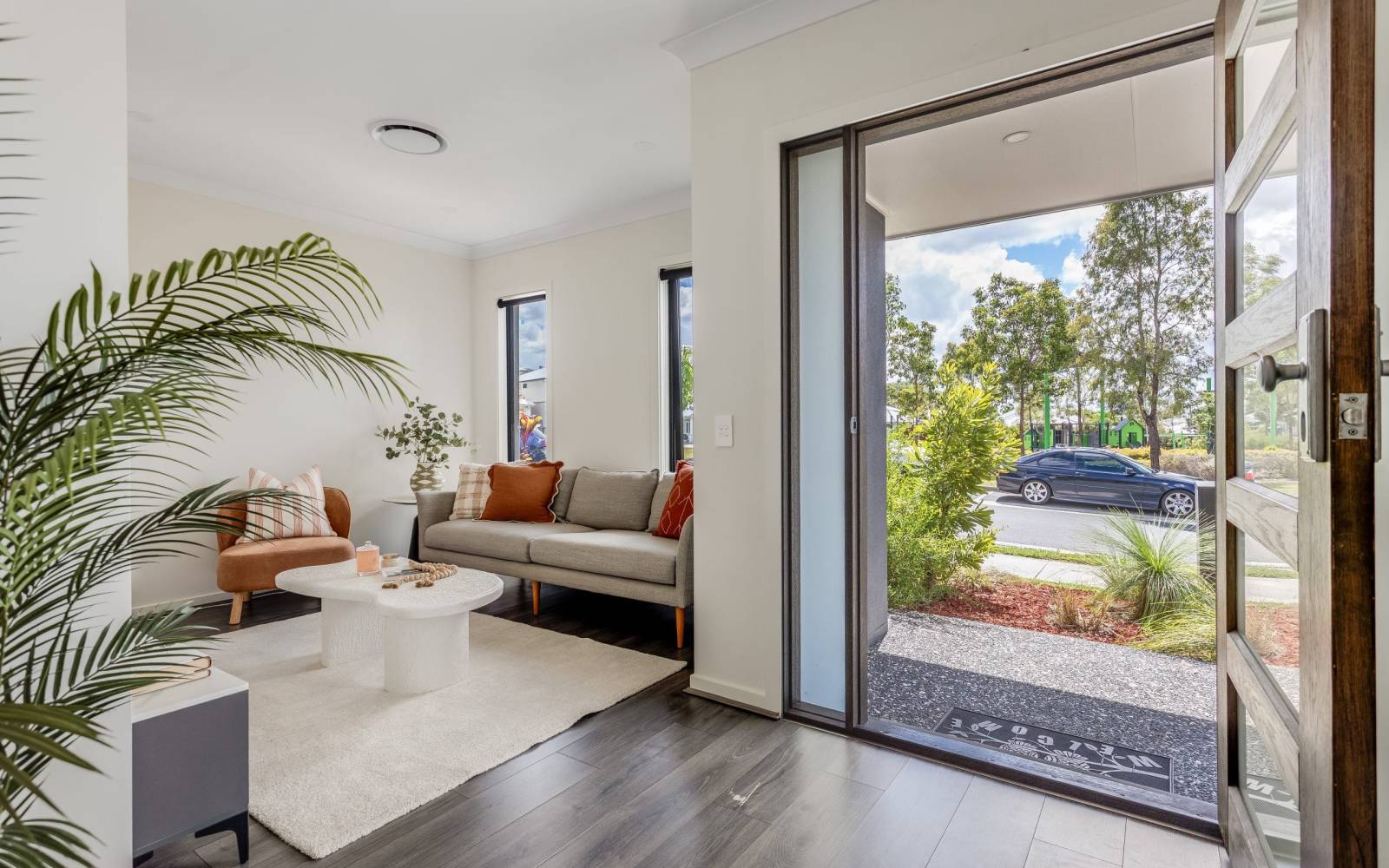 5 Leaf Street, GREENBANK, QLD 4124 AUS