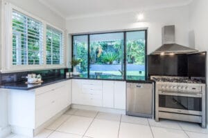 86 Arthur Terrace, RED HILL, QLD 4059 AUS