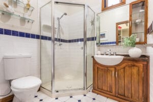 86 Arthur Terrace, RED HILL, QLD 4059 AUS