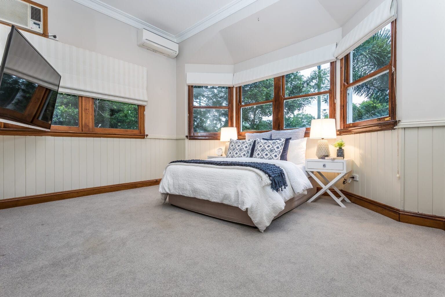 86 Arthur Terrace, RED HILL, QLD 4059 AUS
