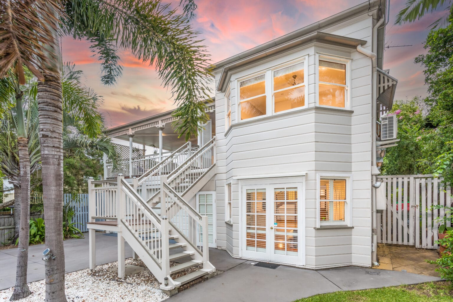 86 Arthur Terrace, RED HILL, QLD 4059 AUS