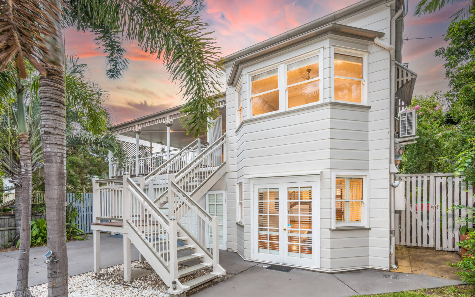 86 Arthur Terrace, RED HILL, QLD 4059 AUS