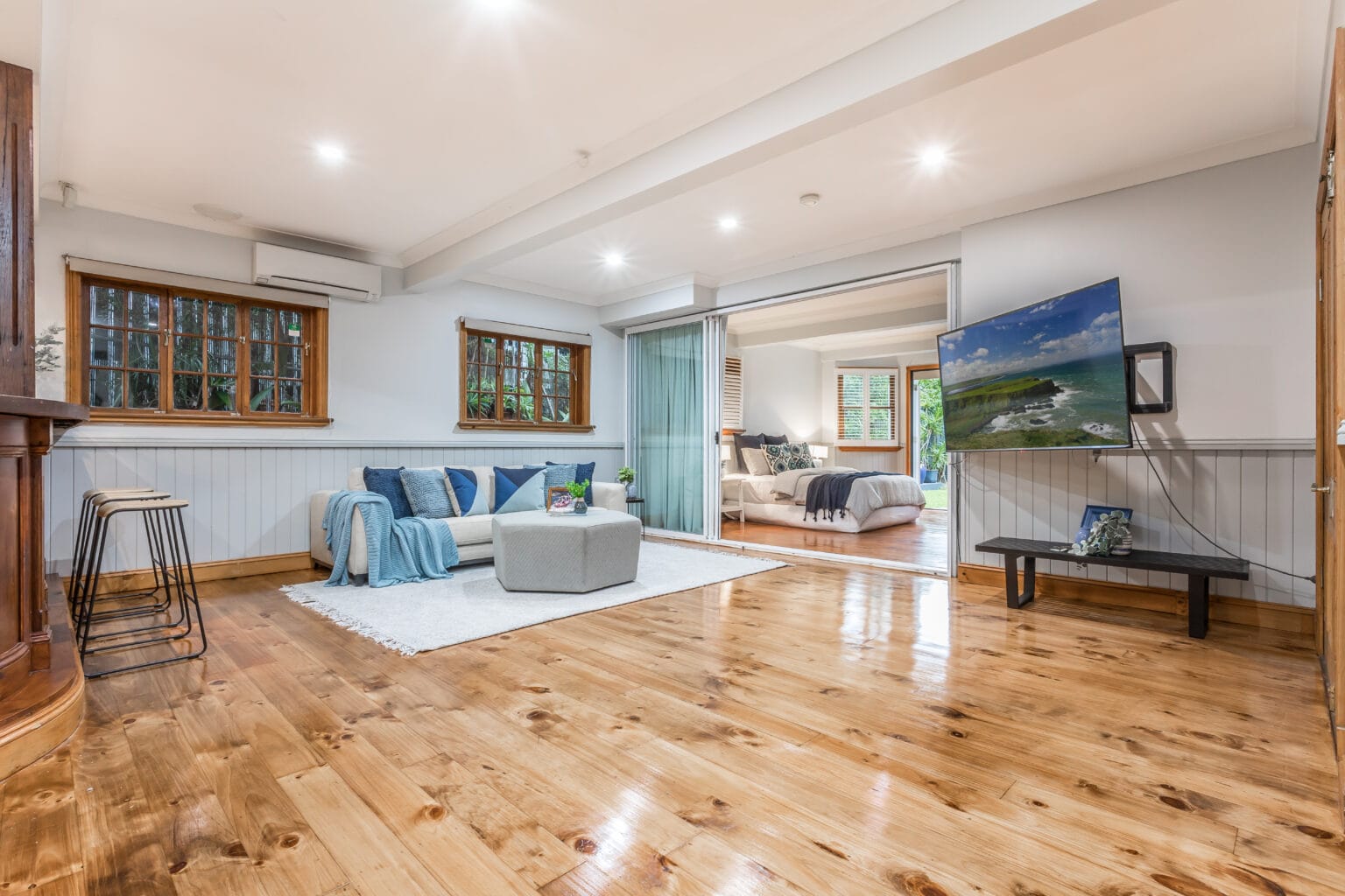 86 Arthur Terrace, RED HILL, QLD 4059 AUS