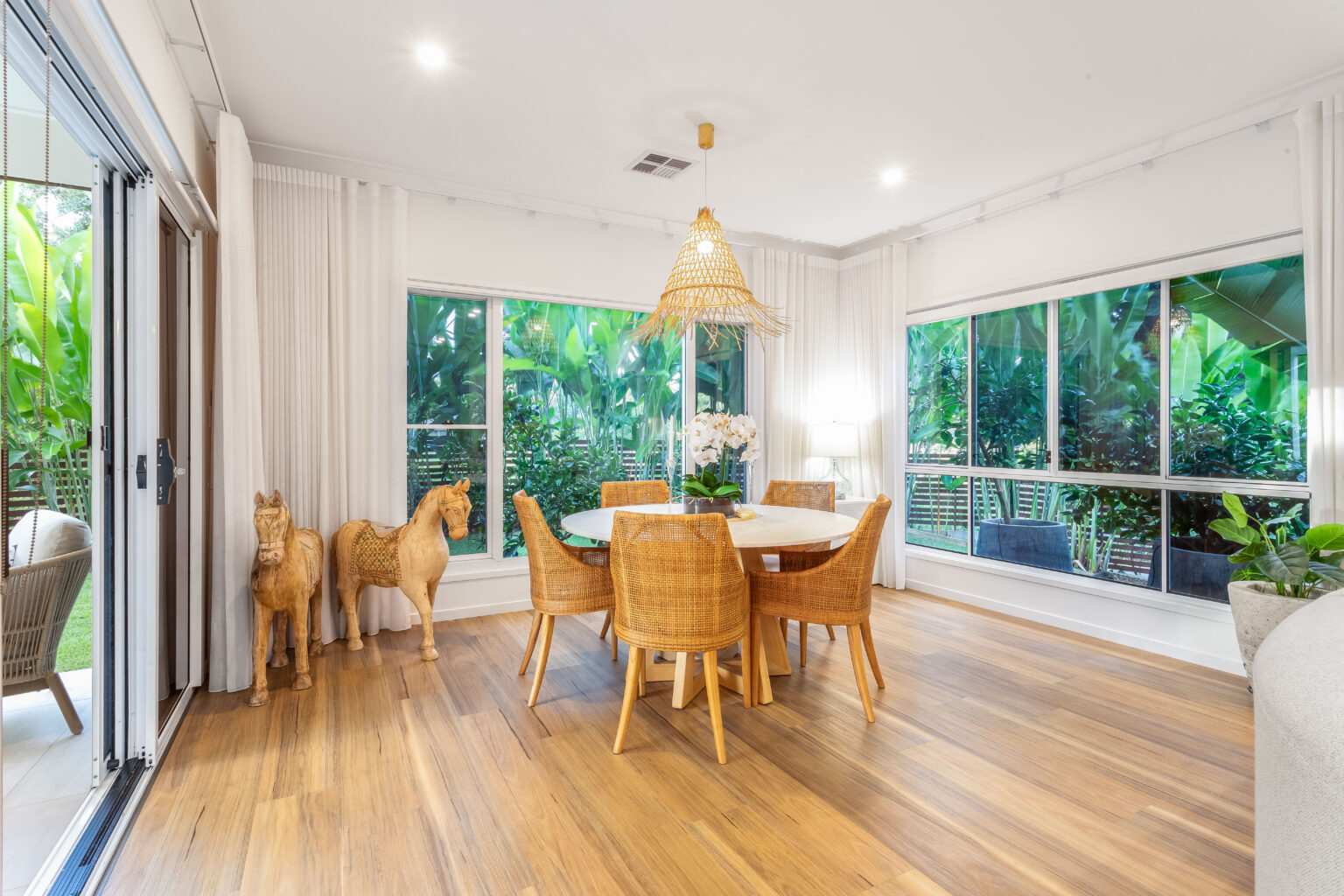 33 Katunga Street, KENMORE, QLD 4069 AUS