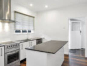 130 Hamilton Road, WAVELL HEIGHTS, QLD 4012 AUS