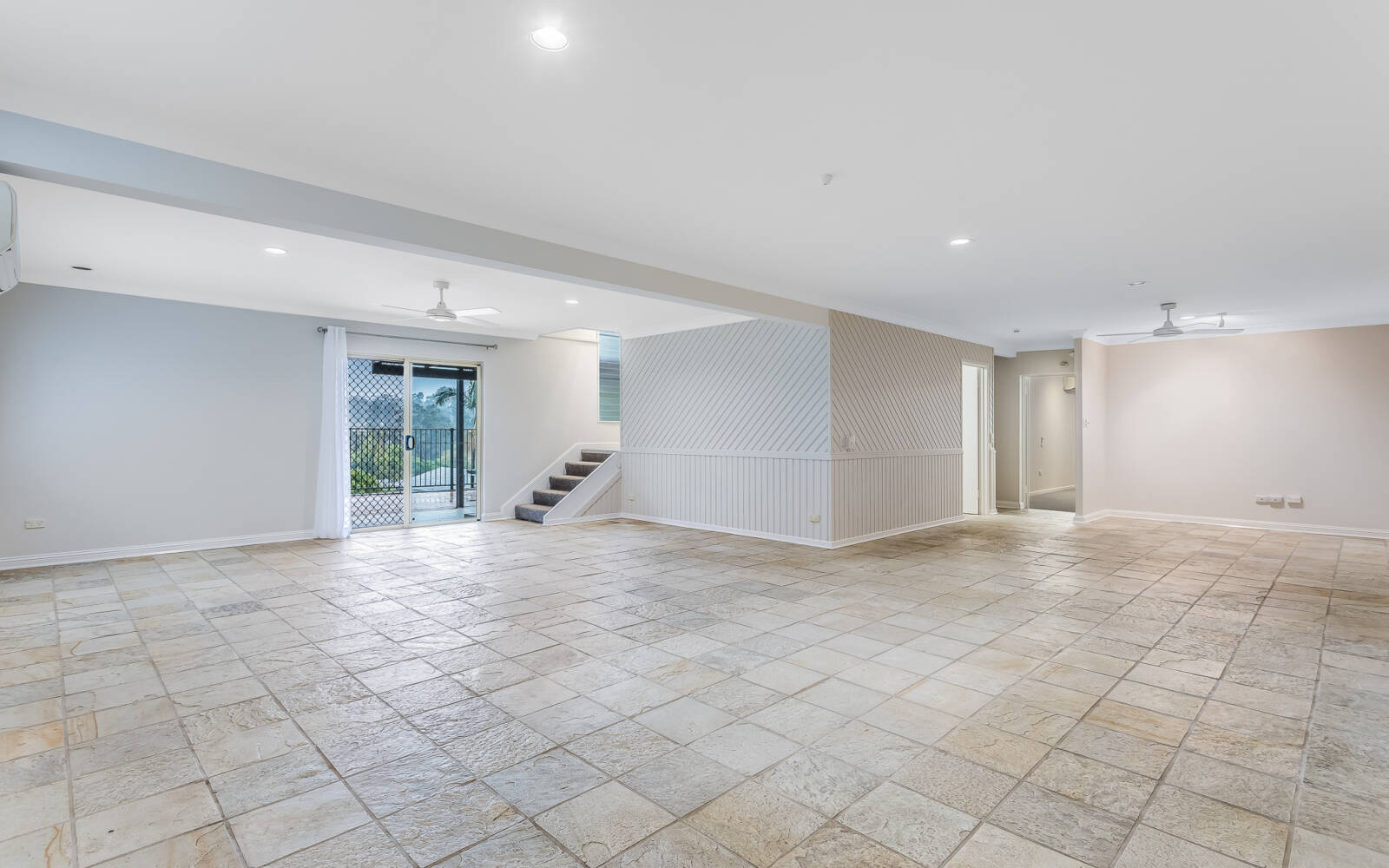 8 Ramor Street, KENMORE, QLD 4069 AUS