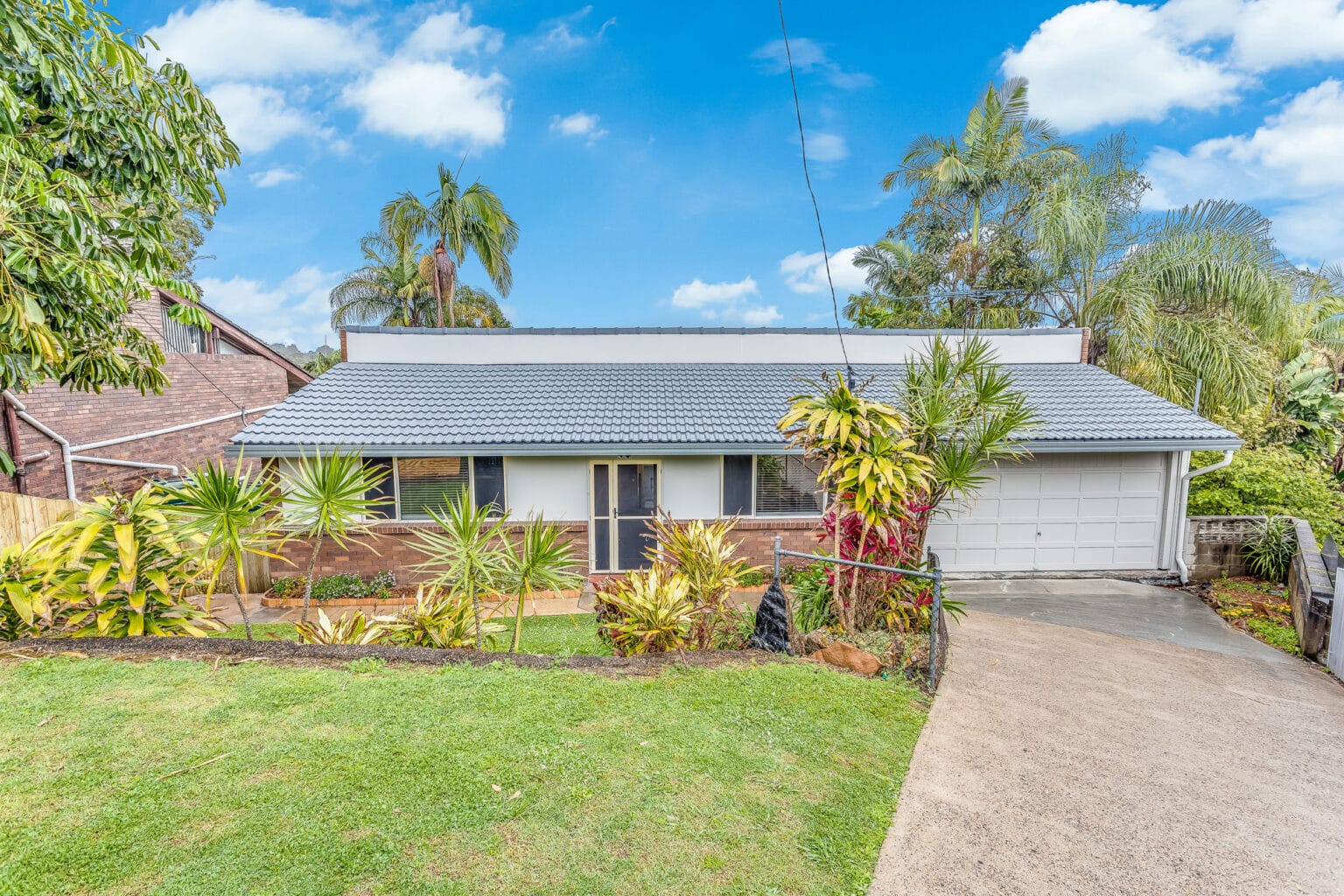 8 Ramor Street, KENMORE, QLD 4069 AUS