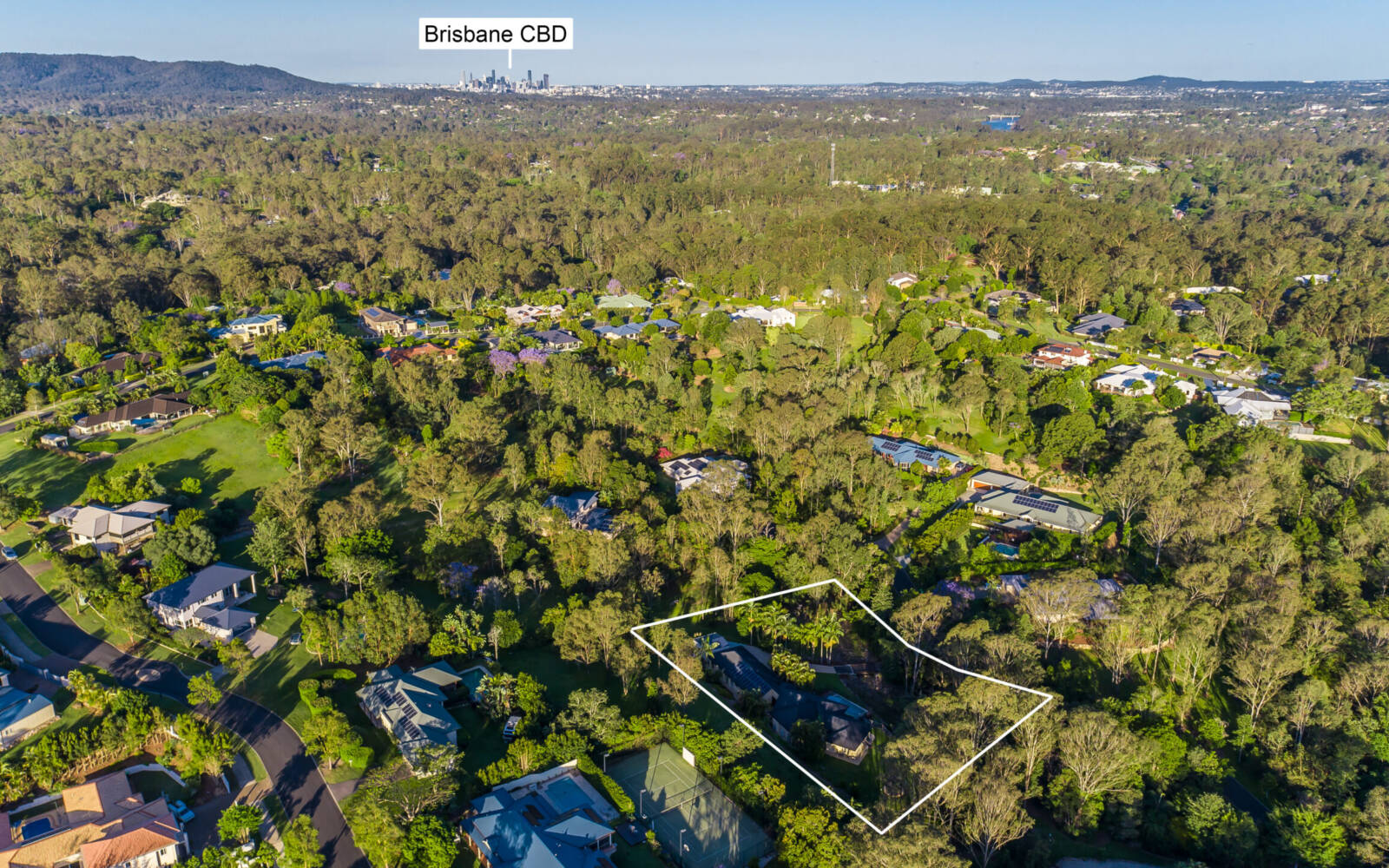 16 Ogle Place, PULLENVALE, QLD 4069 AUS