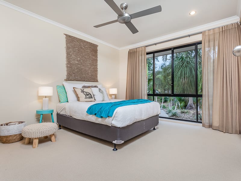 16 Ogle Place, PULLENVALE, QLD 4069 AUS