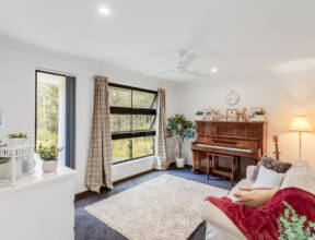 25 Wattlebird Court, REDBANK PLAINS, QLD 4301 AUS